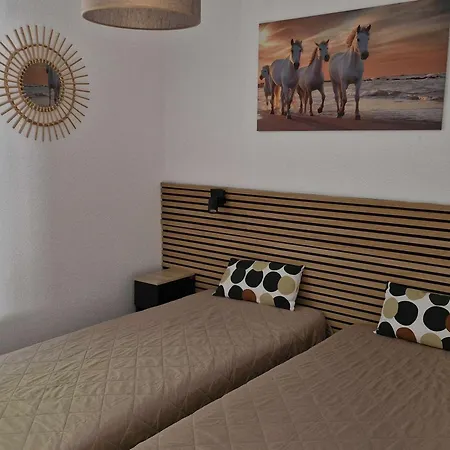Apartment Climatise Avec Terrasse Et Piscine Au Lavandou - Fr-1-308-168 Le Lavandou